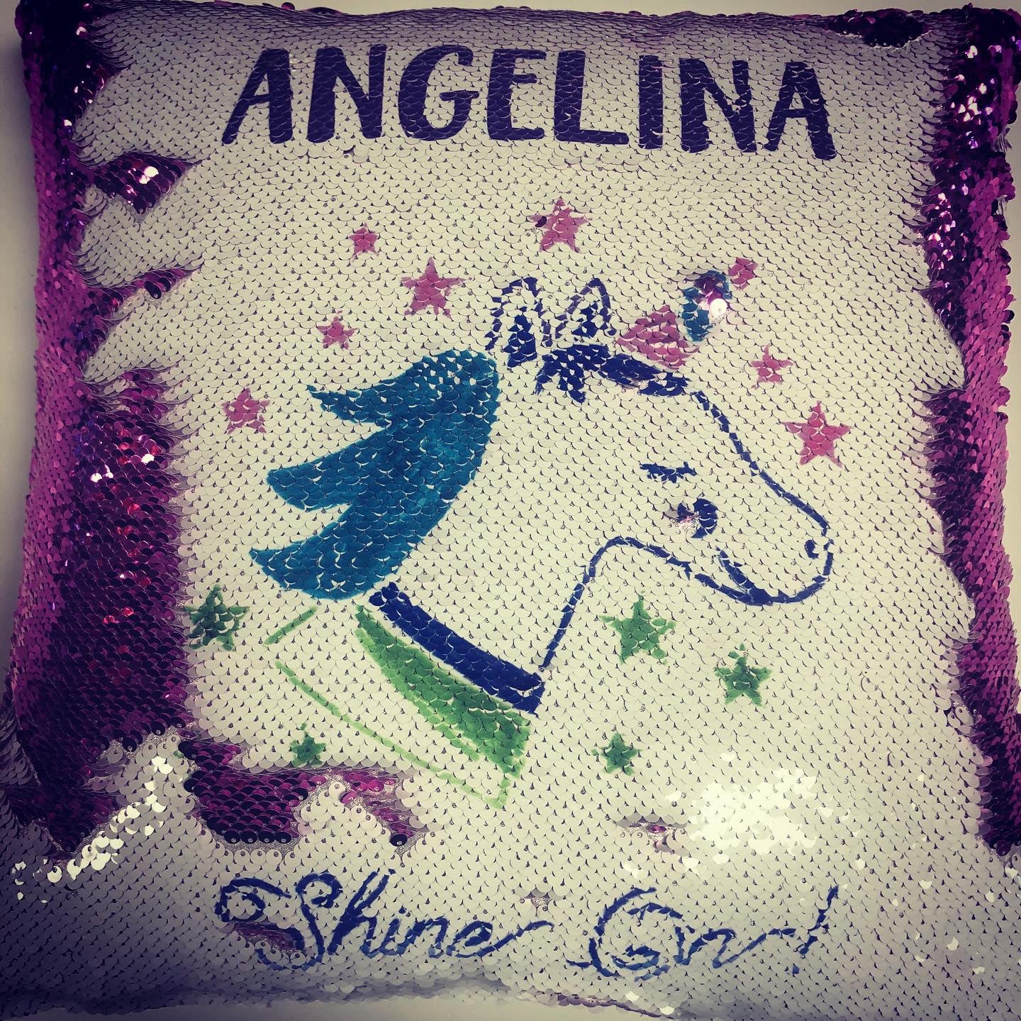 Flippy sequin pillow store